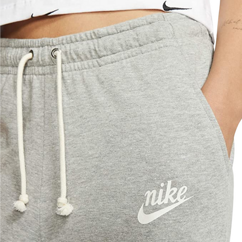 Nike Sportswear Gym Vintage Women's Mid-Rise Capris